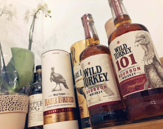 Portfolio alkoholi z destylarni Wild Turkey